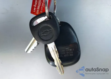 2002 Chevrolet Silverado 2500Hd Ls z USA, uszkodzony, nr VIN 1GCHK29112E230172